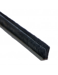 Burlete Felpudo 4P 48X700 Negro con lámina central